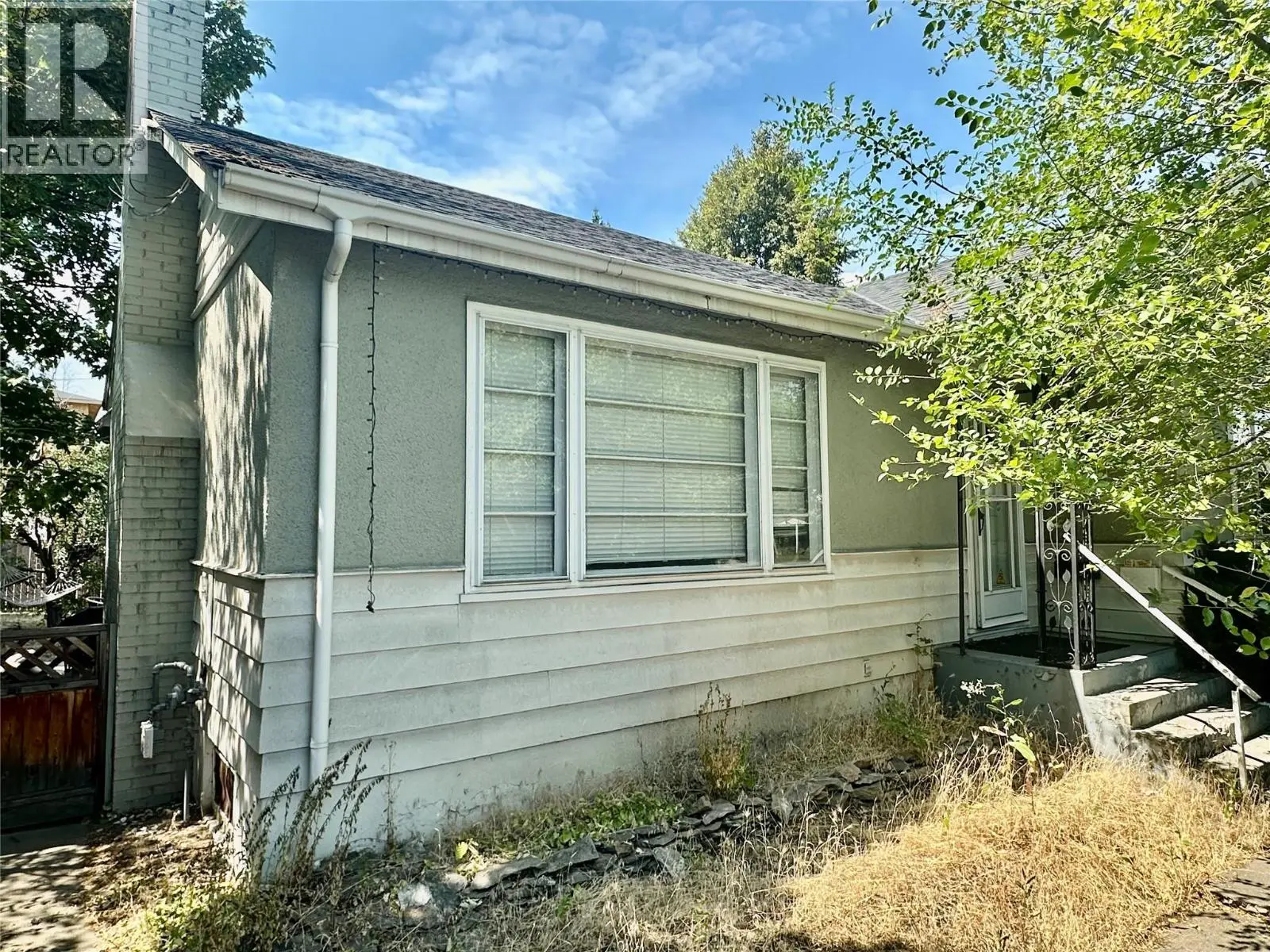 2038 Richter Street. Kelowna, British Columbia
