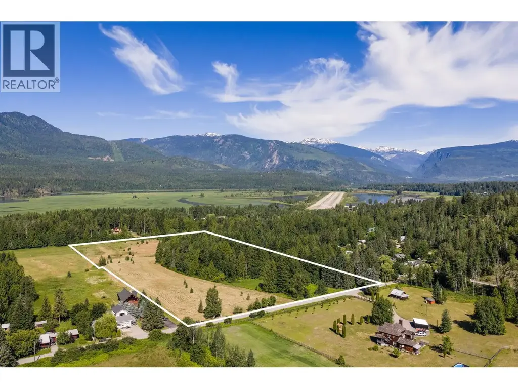 3309 Catherwood Road, Revelstoke