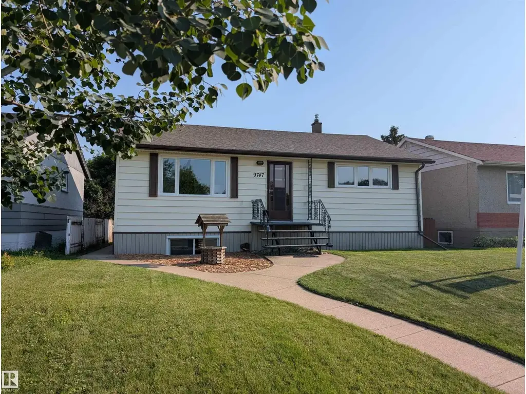 9747 66 Av Nw, Edmonton
