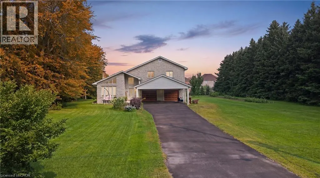 104 Sideroad 18, Fergus