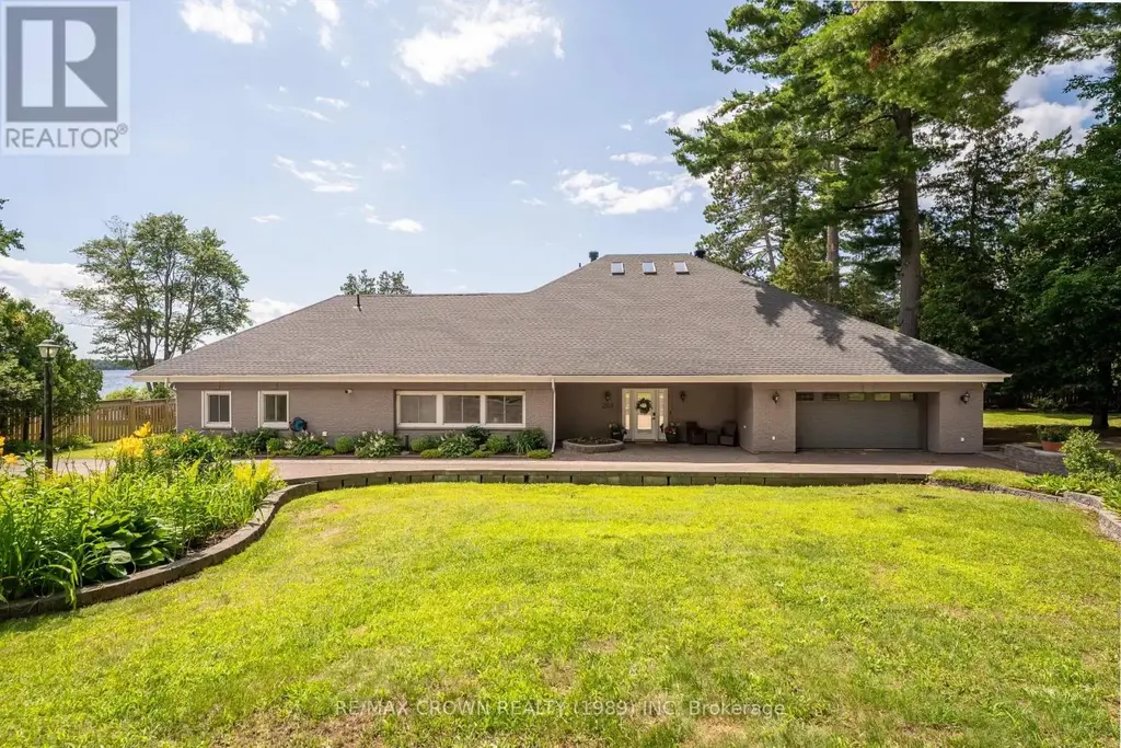 254 Silver Lady Lane, North Bay (Birchaven)