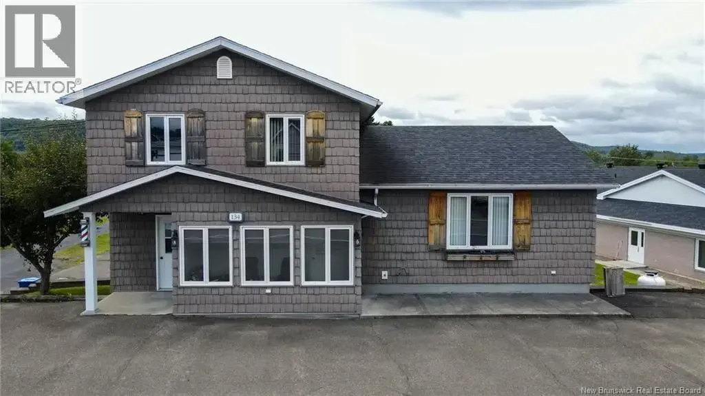 134 Principale Street, Sainte-Anne-De-Madawaska