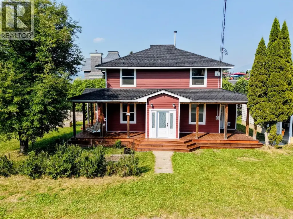 602 5 Avenue, Fernie