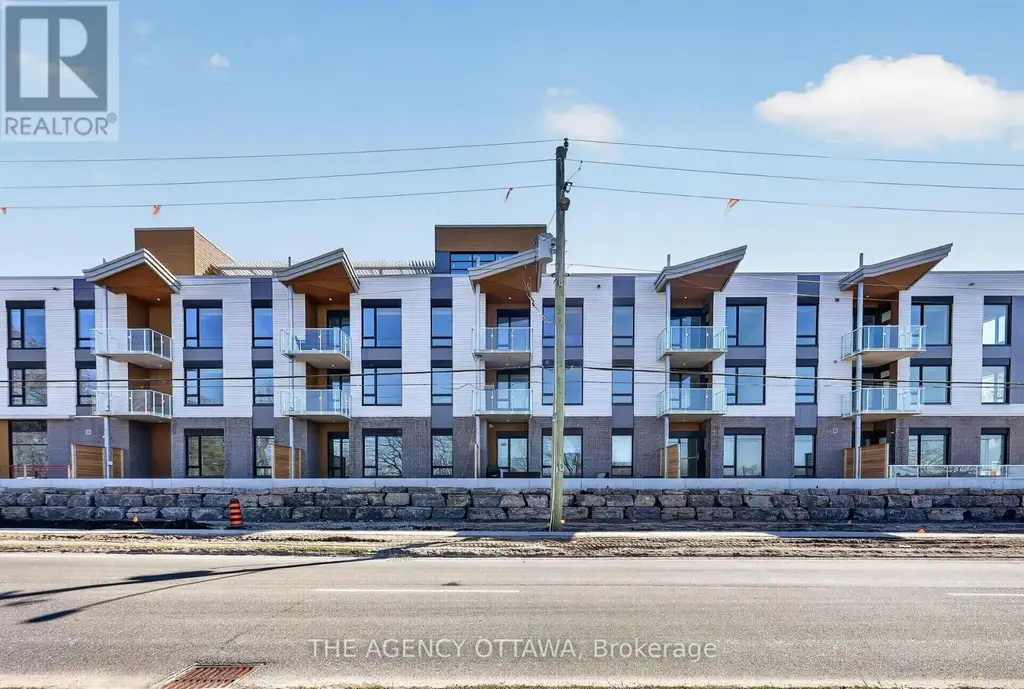 209 - 3085 Riverside Drive, Ottawa