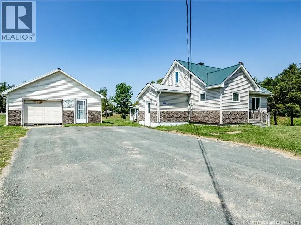 9 Albe Road, Saint-Charles
