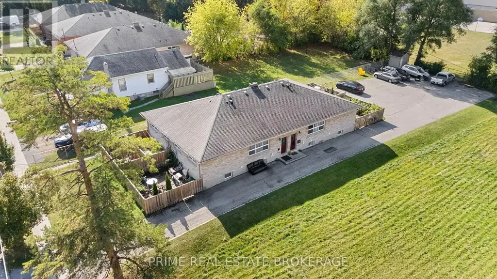 1b - 231 Greenwood Avenue, London South (South D)