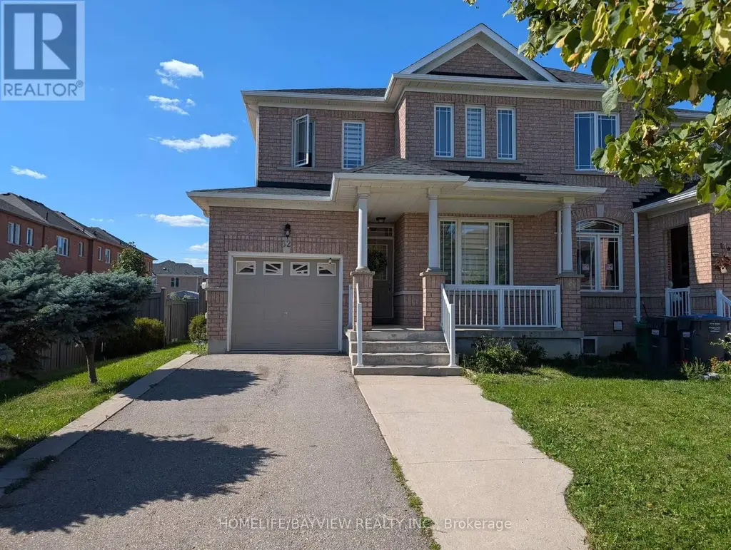 32 Devonsleigh Drive, Brampton (Fletcher's Meadow)