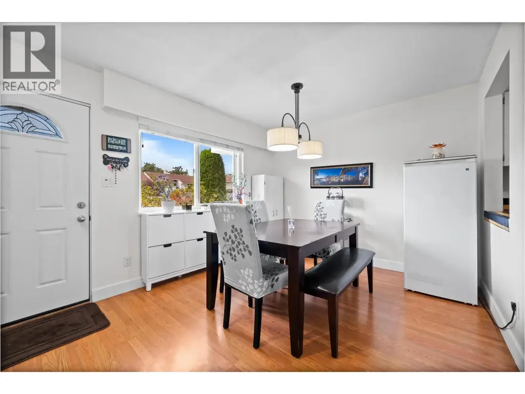 107 9700 Glenacres Drive, Richmond