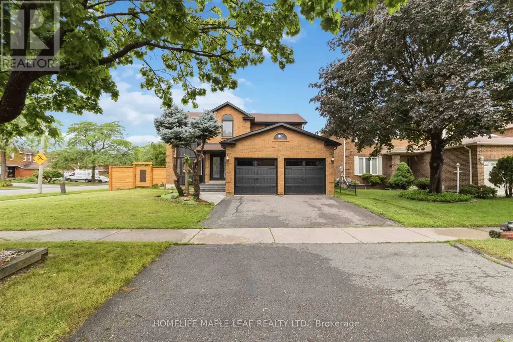 90 Burgby Avenue, Brampton (Northwood Park)