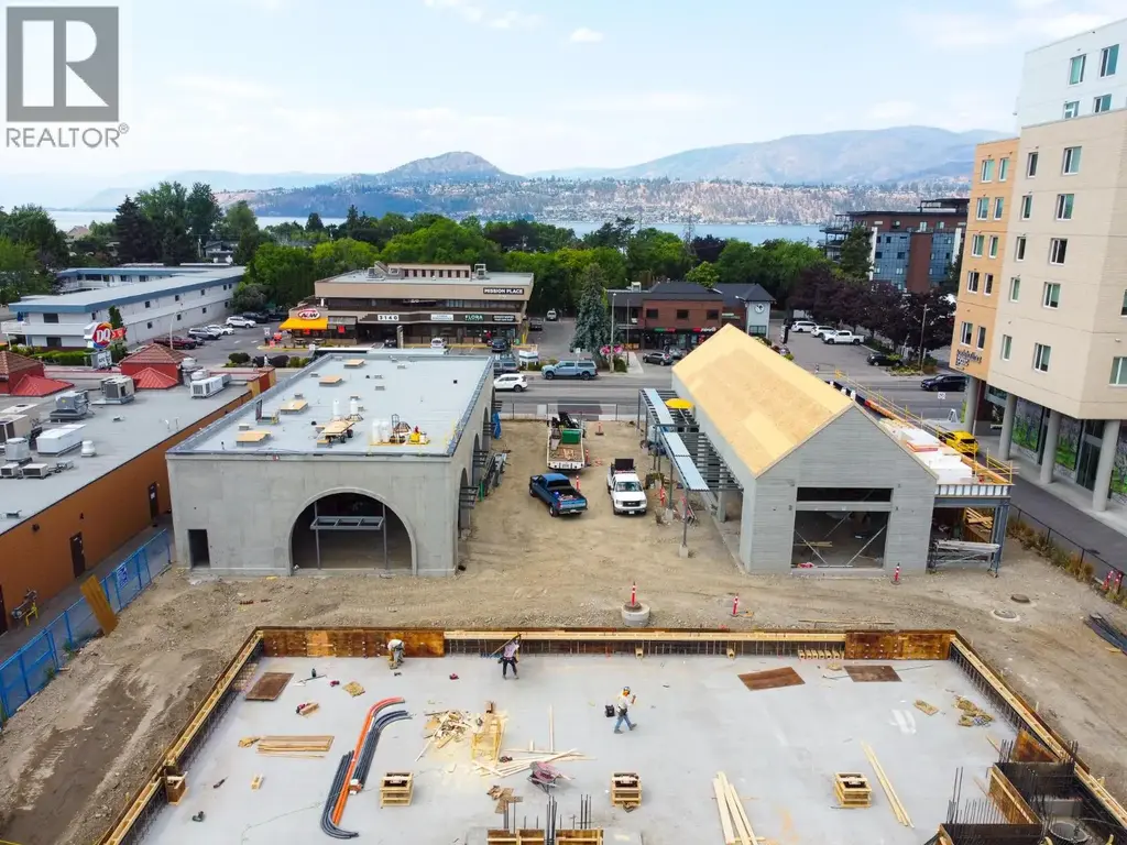 3131 Lakeshore Road Unit# 300, Kelowna
