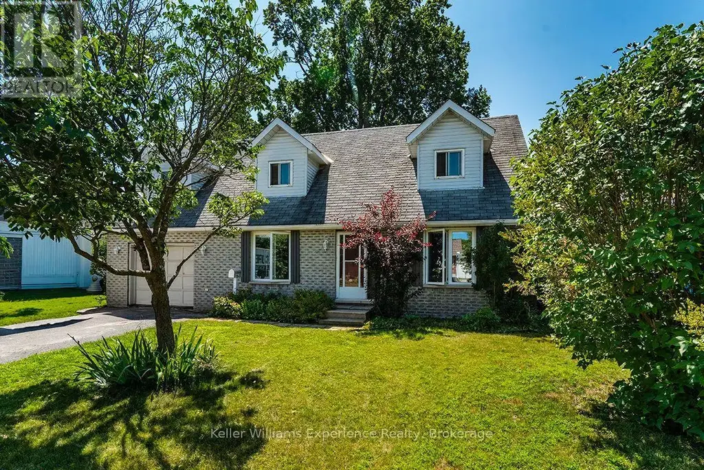 4 Dunlop Street, Penetanguishene