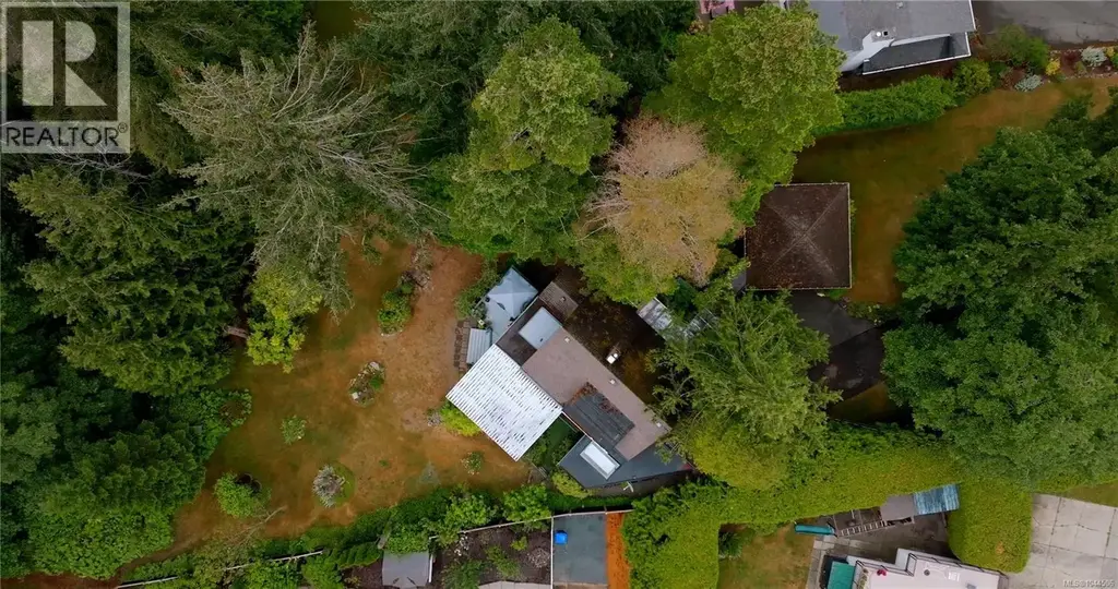 1719 Centennial Ave E, Comox