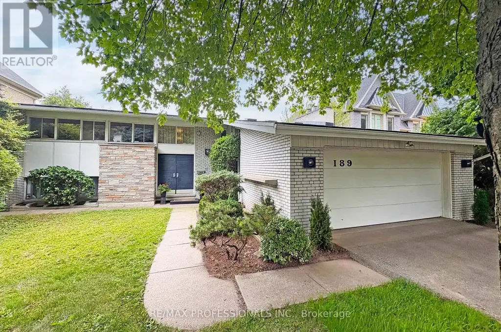 189 Edenbridge Drive, Toronto (Edenbridge-Humber Valley)
