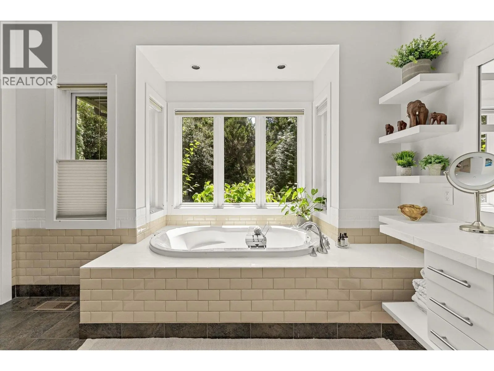 4295 Hobson Road. Kelowna, British Columbia