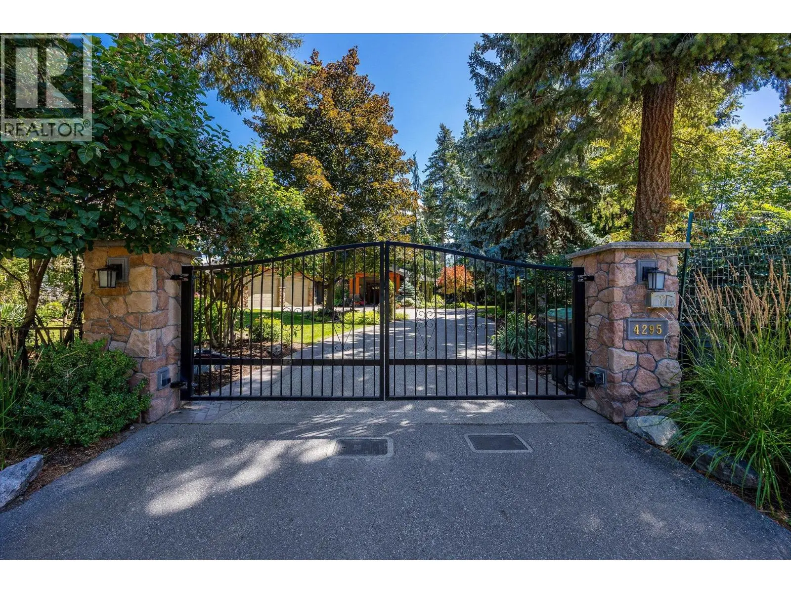 4295 Hobson Road. Kelowna, British Columbia