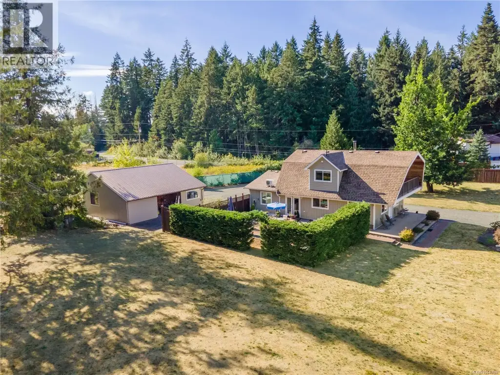 1154 Smithers Rd, Errington
