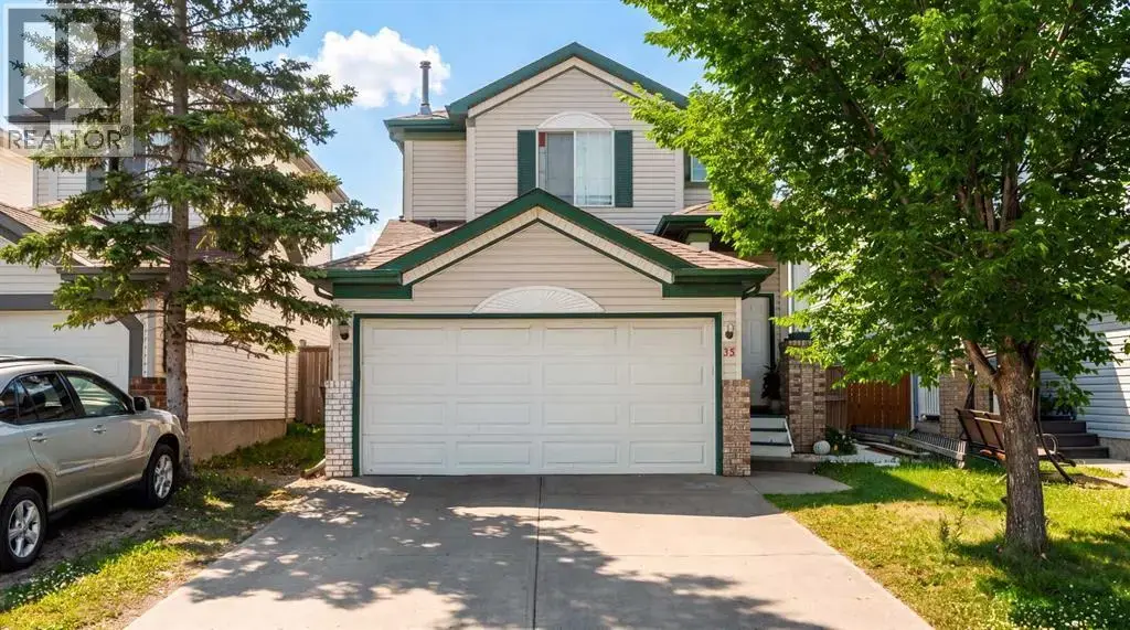 35 Martin Crossing Park Ne, Calgary