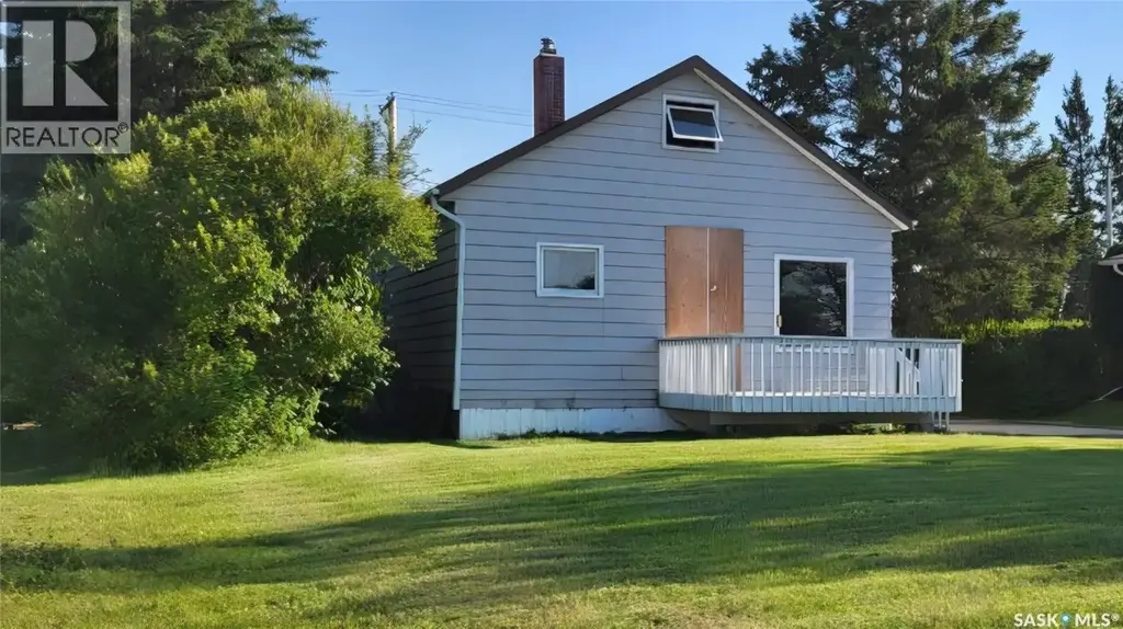 539 Highway Avenue E, Preeceville