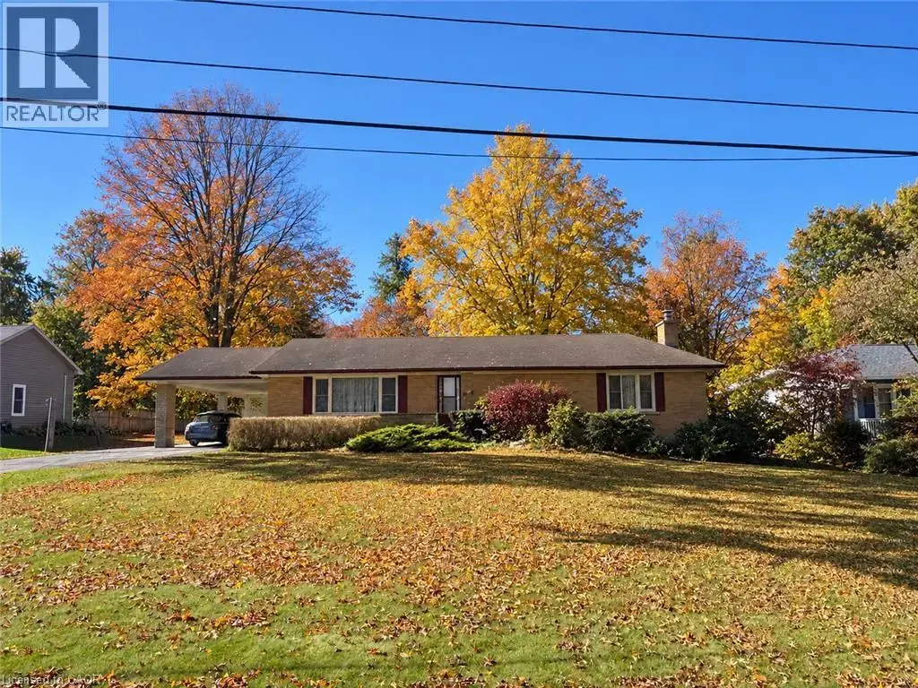 1645 King Street N, St. Jacobs