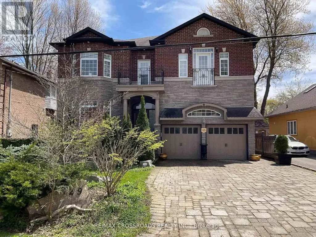 129 Lakeland Crescent, Richmond Hill (Oak Ridges Lake Wilcox)