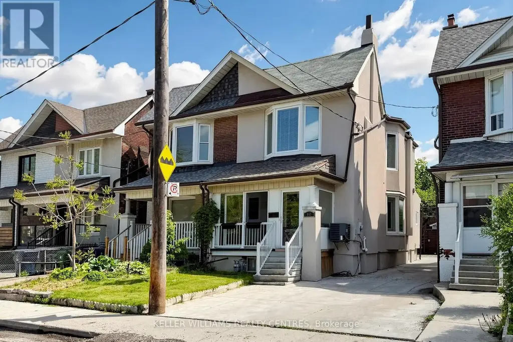 62 Hounslow Heath Road, Toronto (Weston-Pellam Park)