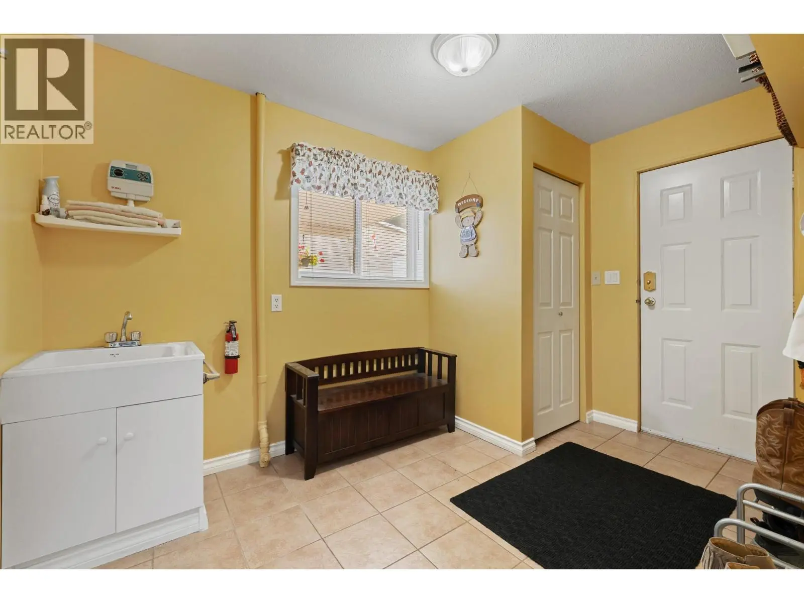535 Curtis Road. Kelowna, British Columbia