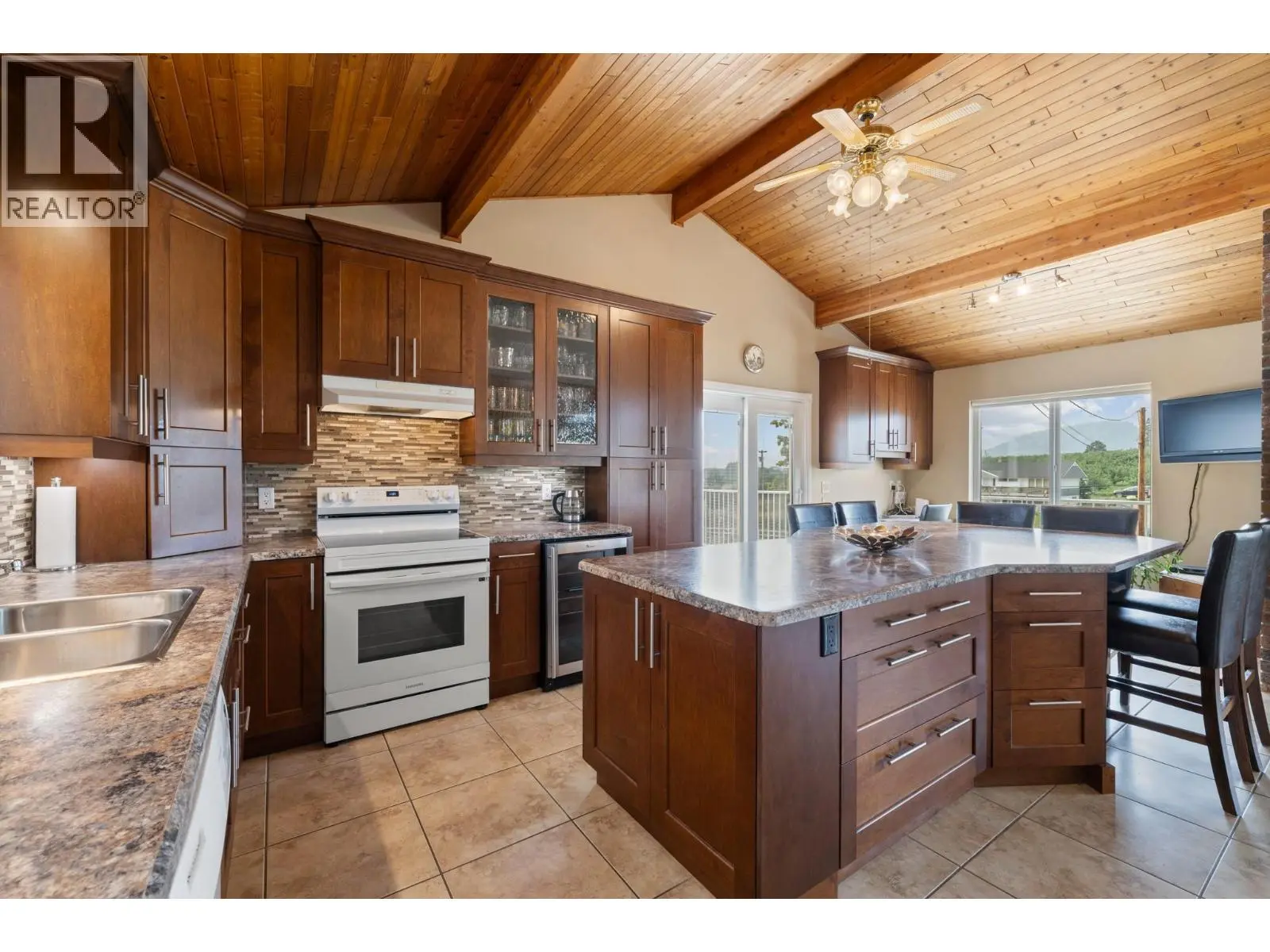 535 Curtis Road. Kelowna, British Columbia