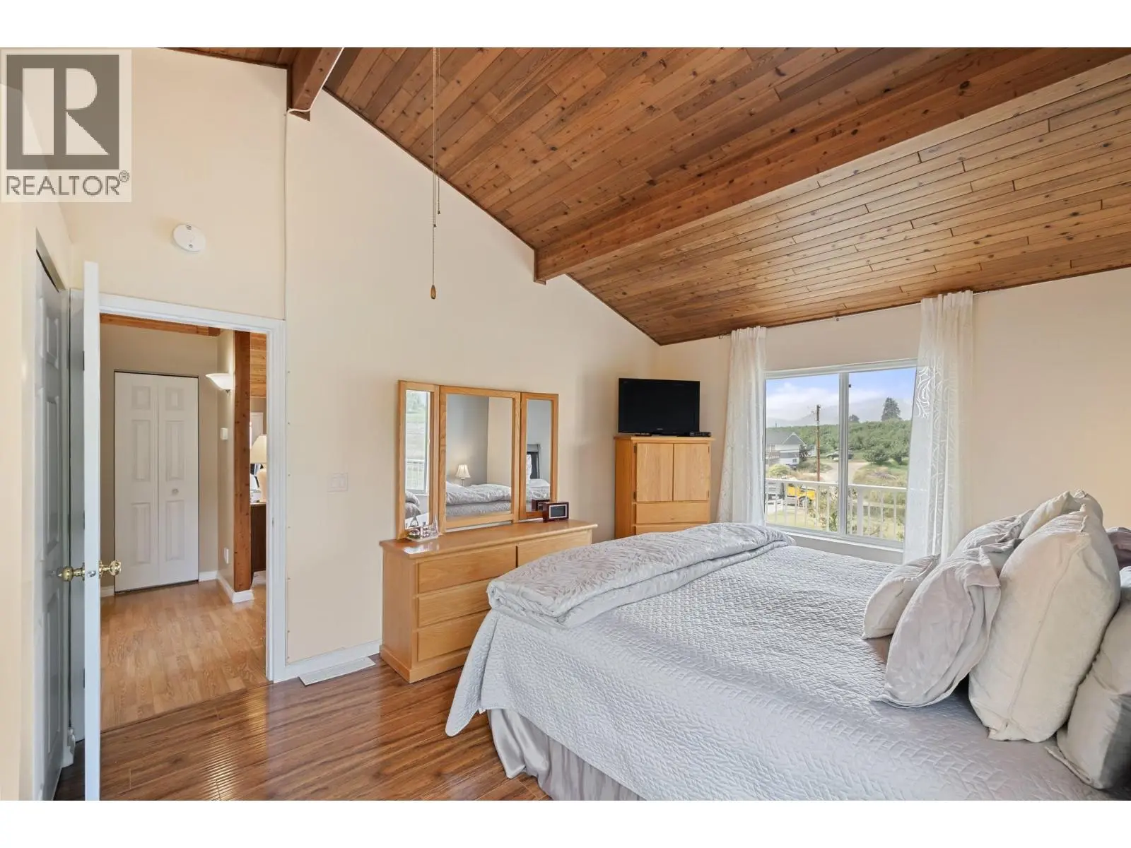 535 Curtis Road. Kelowna, British Columbia