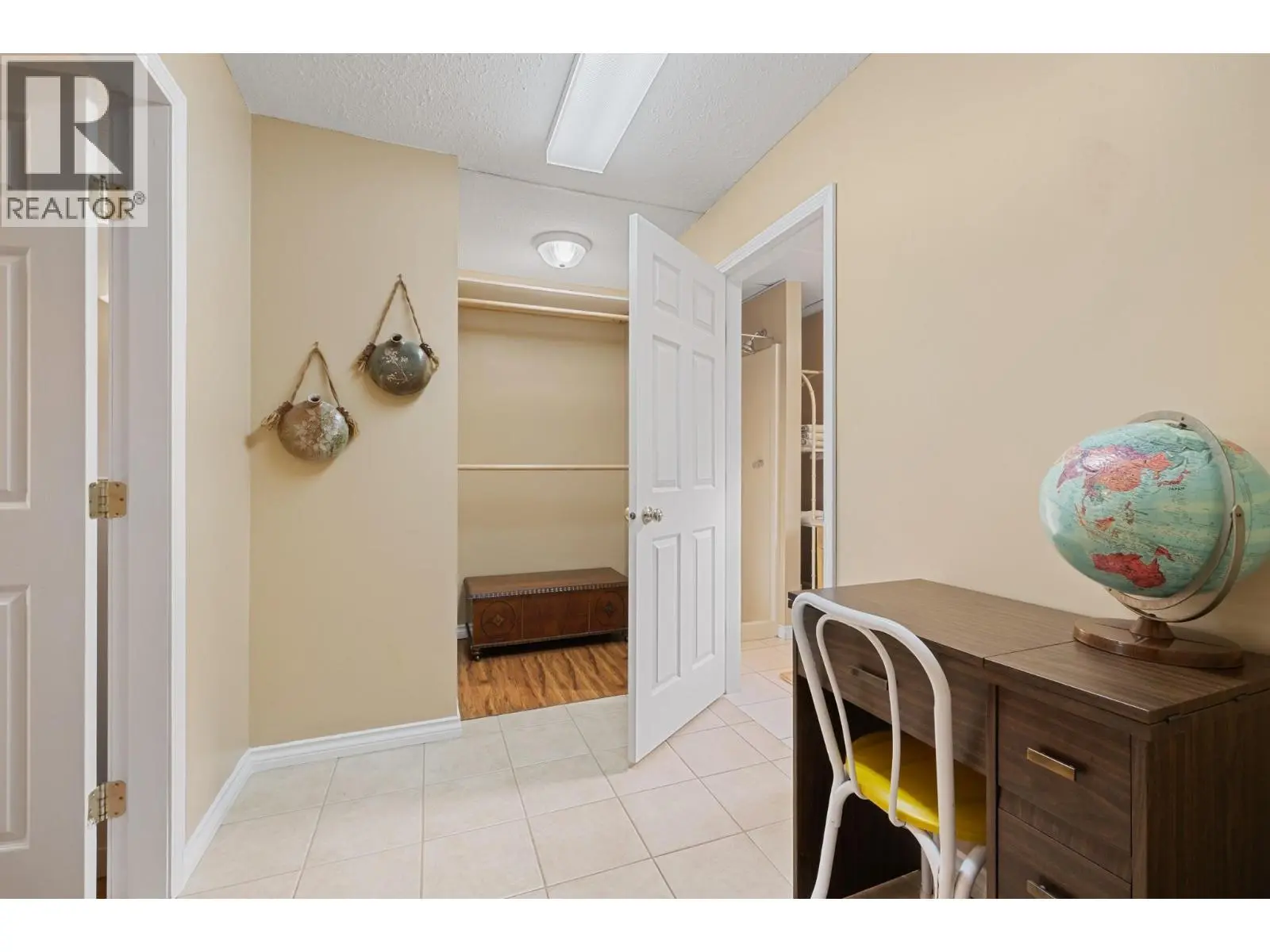 535 Curtis Road. Kelowna, British Columbia