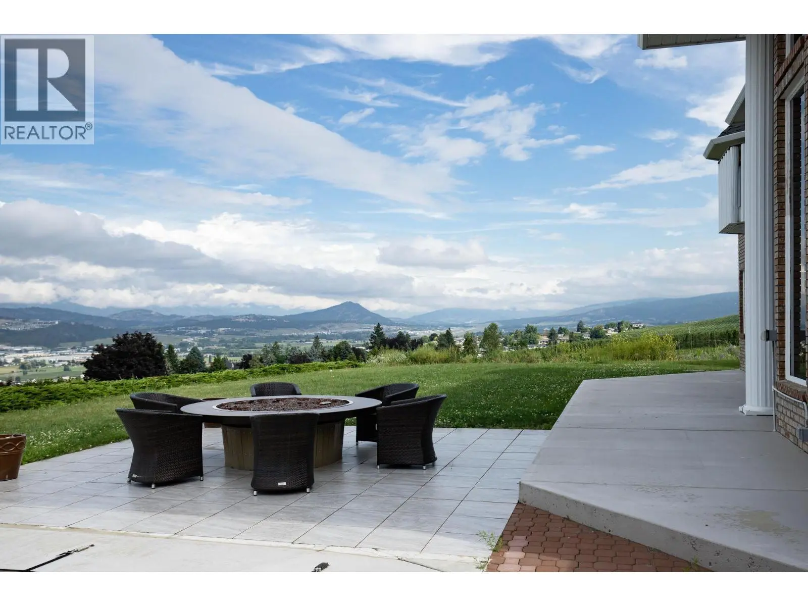 1135 Graf Road. Kelowna, British Columbia