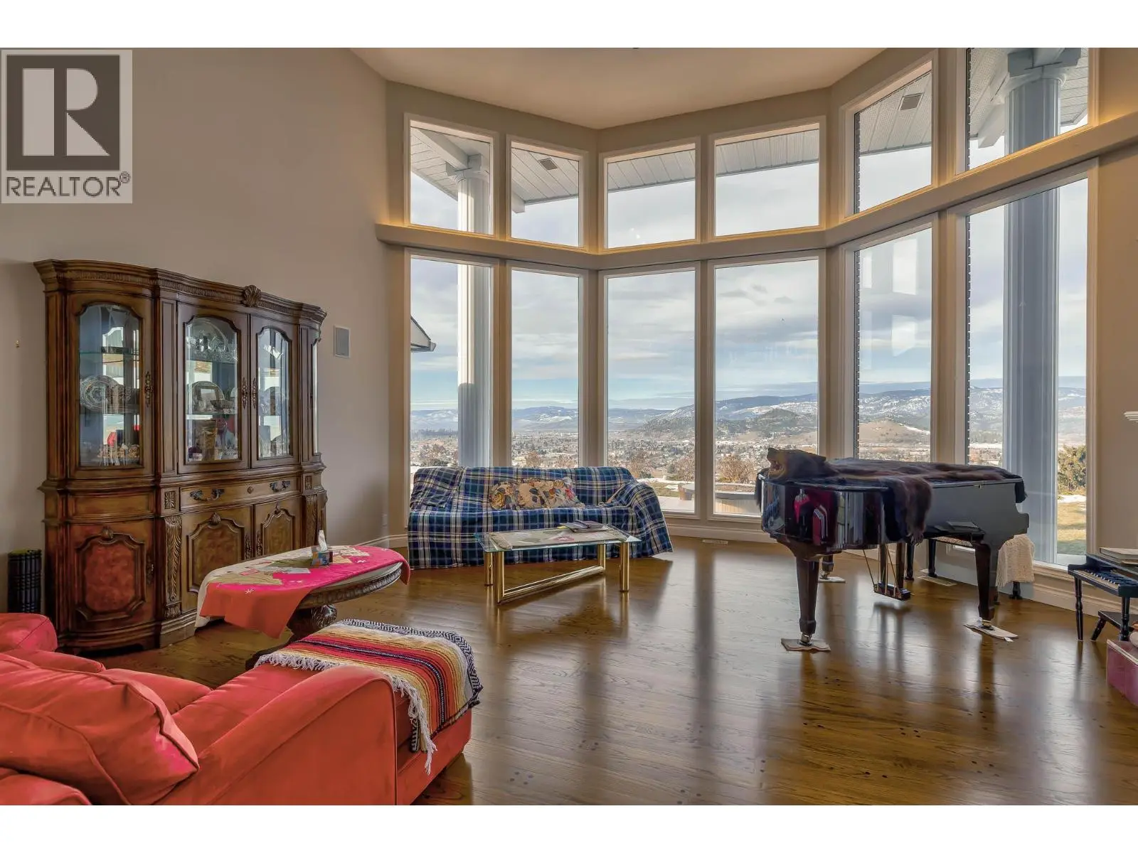 1135 Graf Road. Kelowna, British Columbia