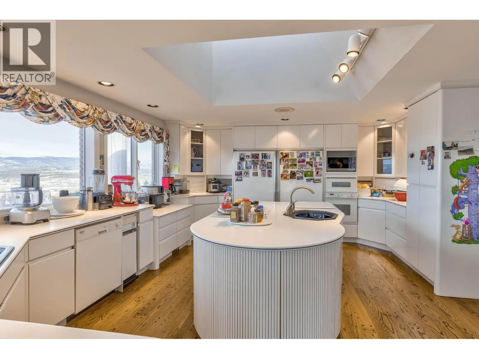 1135 Graf Road. Kelowna, British Columbia