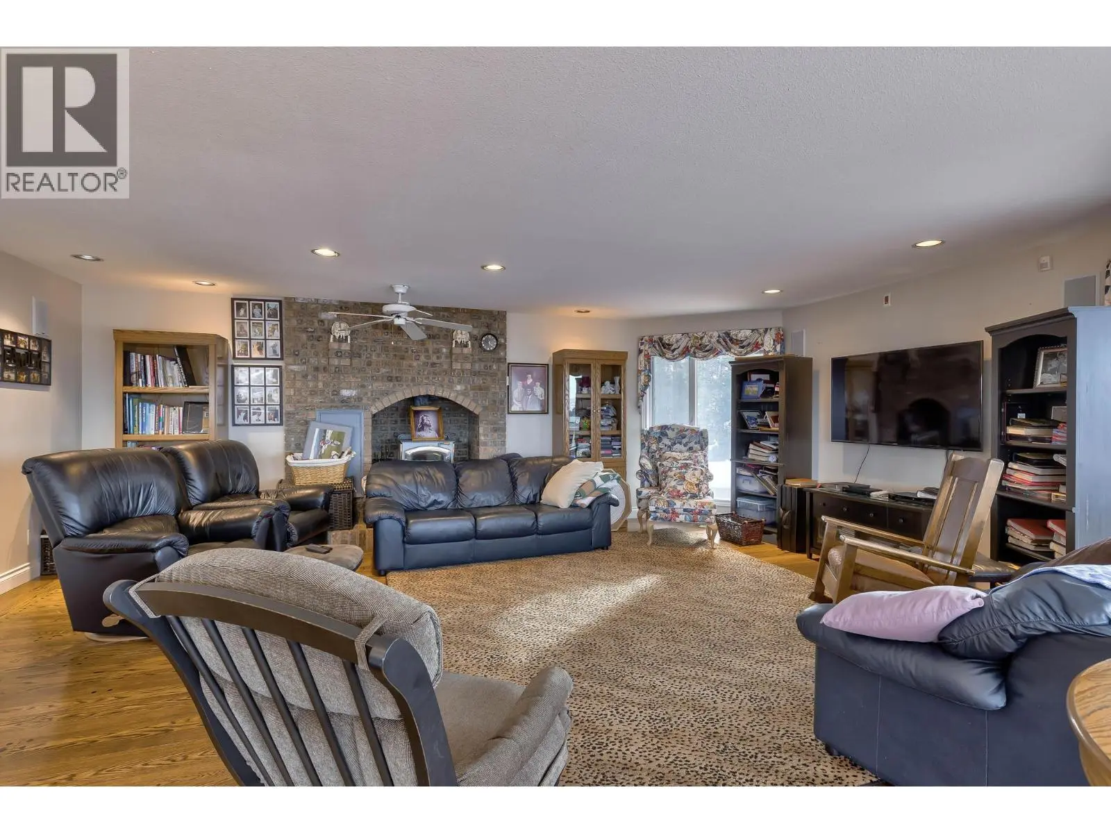 1135 Graf Road. Kelowna, British Columbia