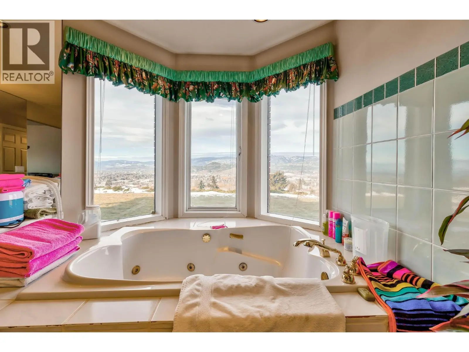 1135 Graf Road. Kelowna, British Columbia