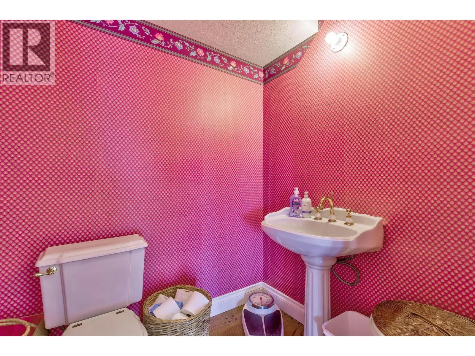 1135 Graf Road. Kelowna, British Columbia