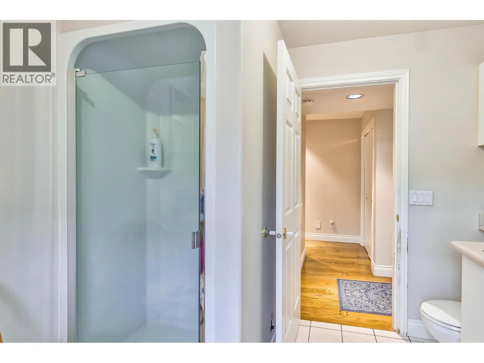 1135 Graf Road. Kelowna, British Columbia
