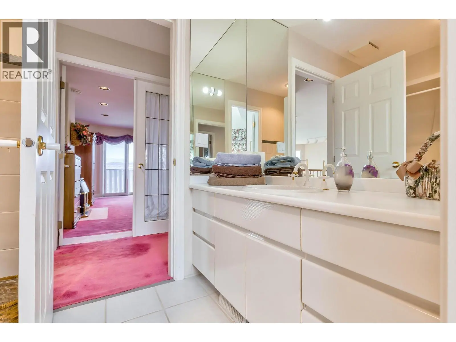 1135 Graf Road. Kelowna, British Columbia