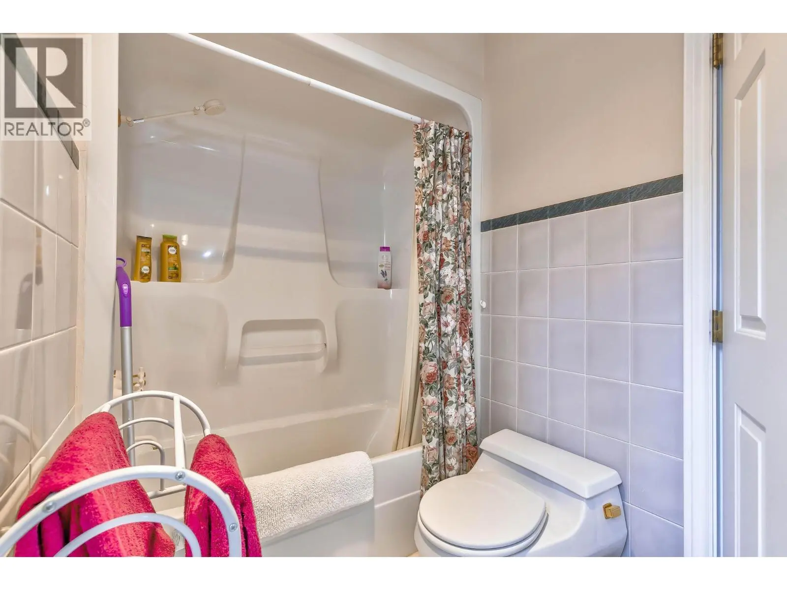 1135 Graf Road. Kelowna, British Columbia
