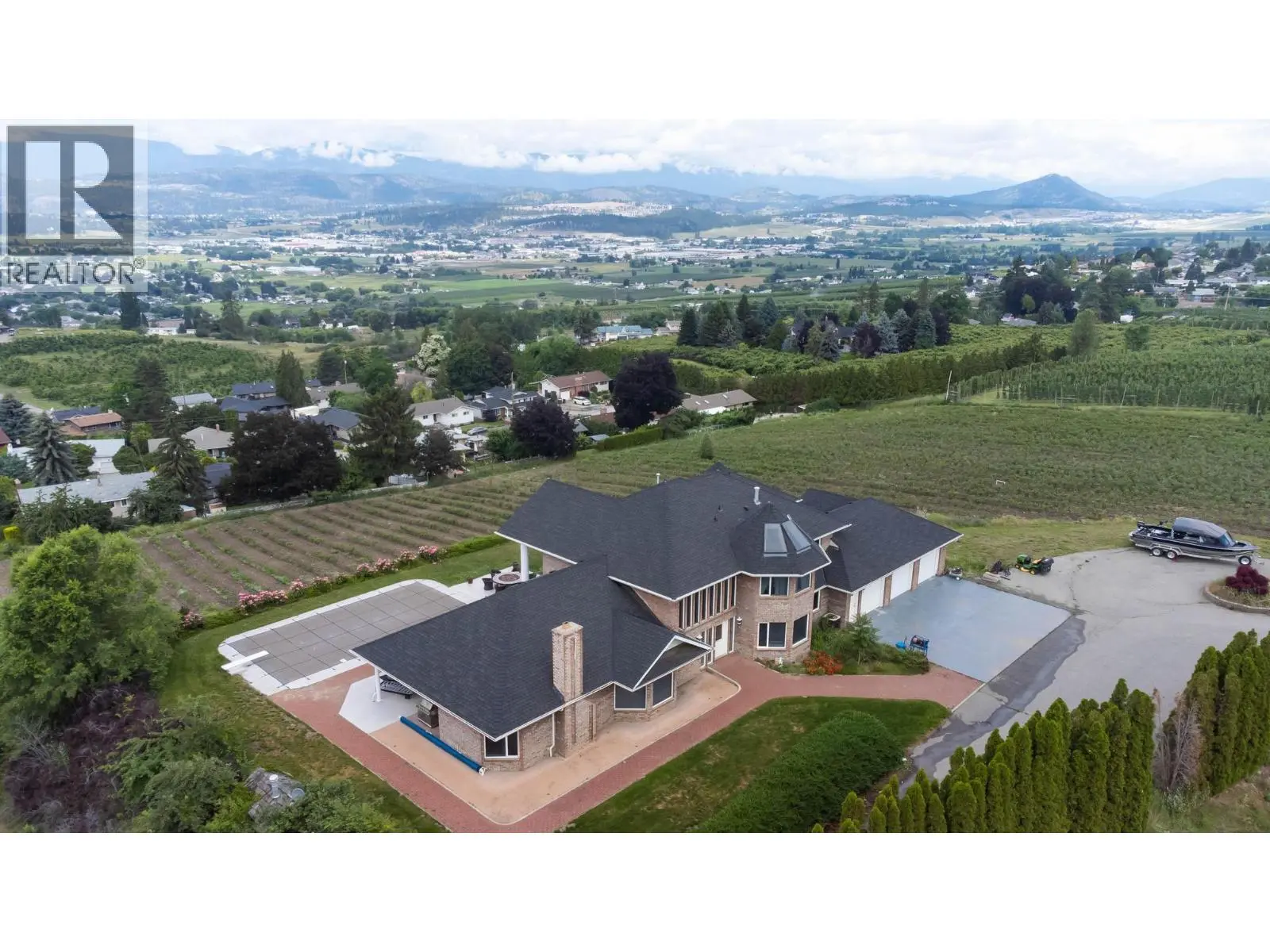 1135 Graf Road. Kelowna, British Columbia