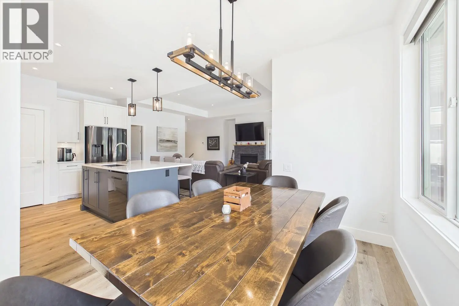 187 Echo Ridge Drive. Kelowna, British Columbia