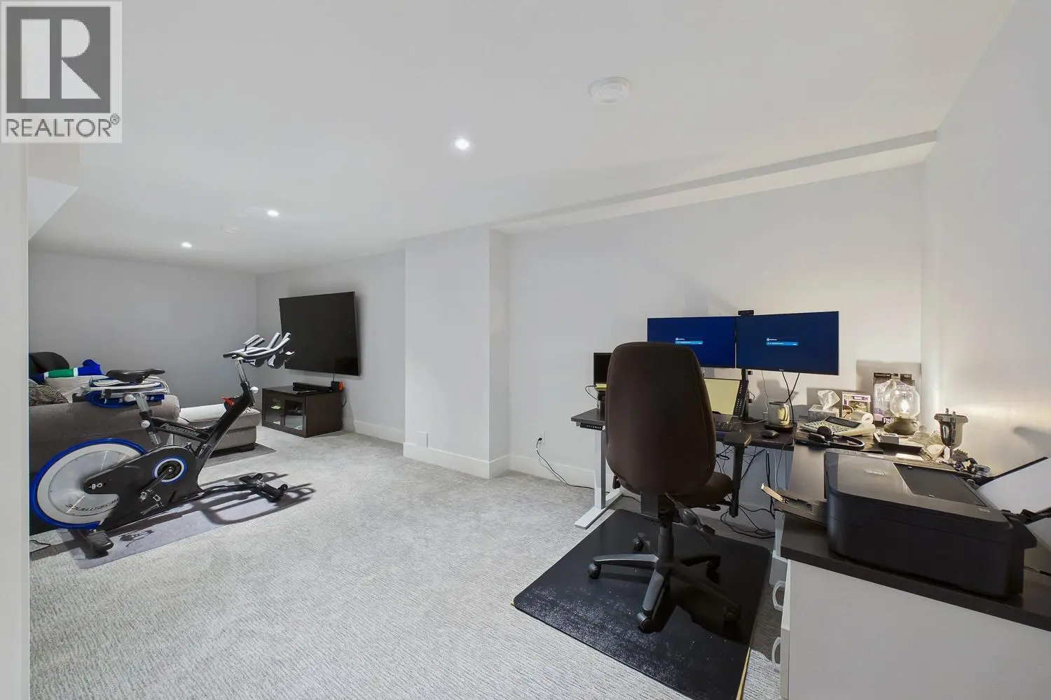 187 Echo Ridge Drive. Kelowna, British Columbia