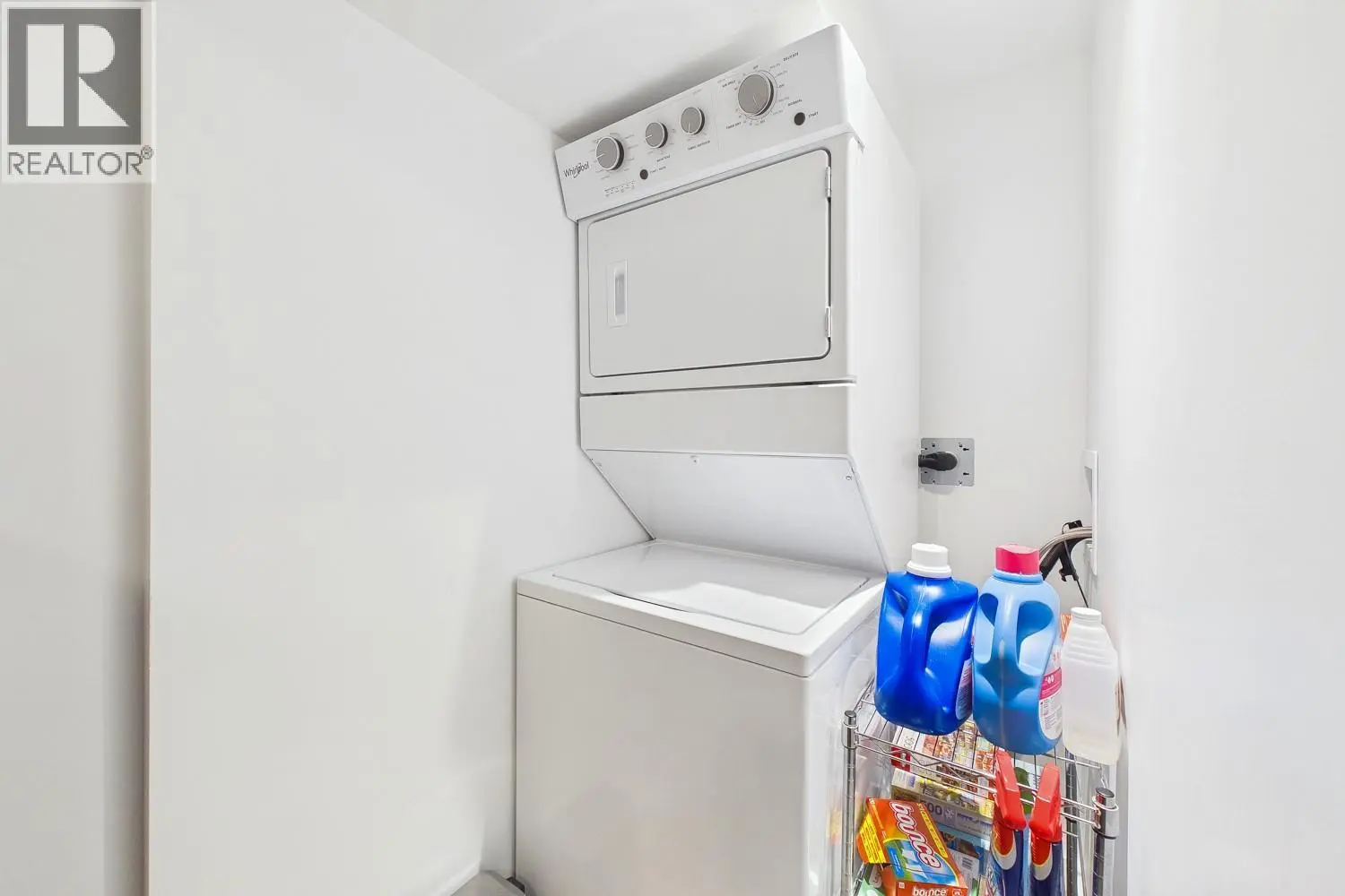 187 Echo Ridge Drive. Kelowna, British Columbia