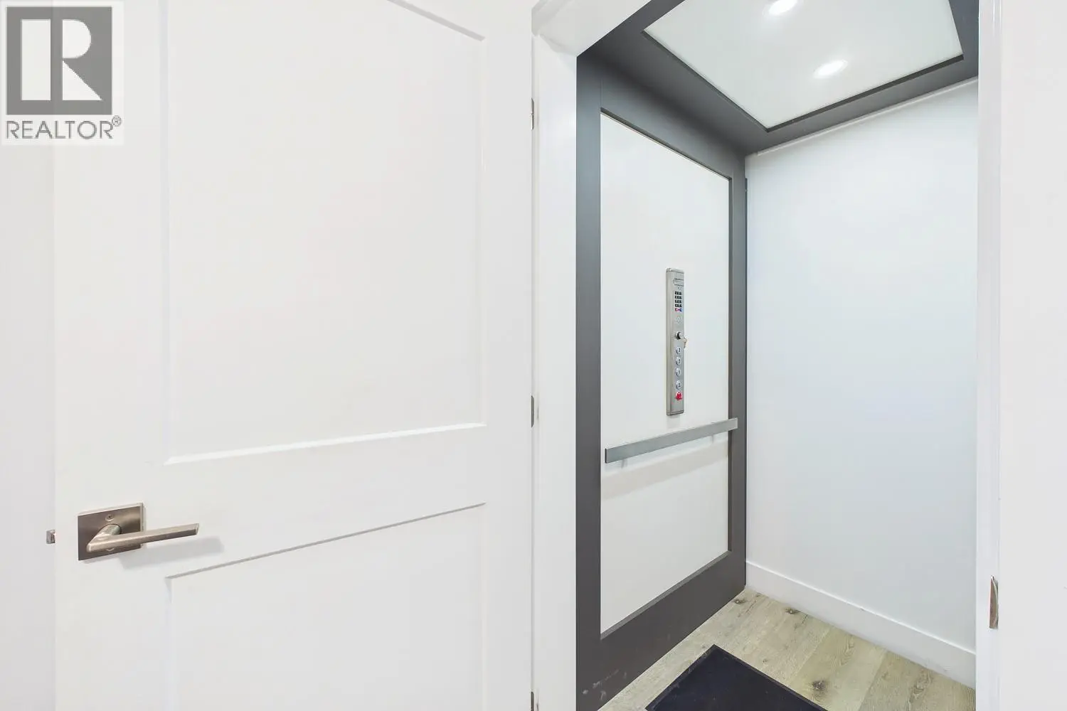 187 Echo Ridge Drive. Kelowna, British Columbia
