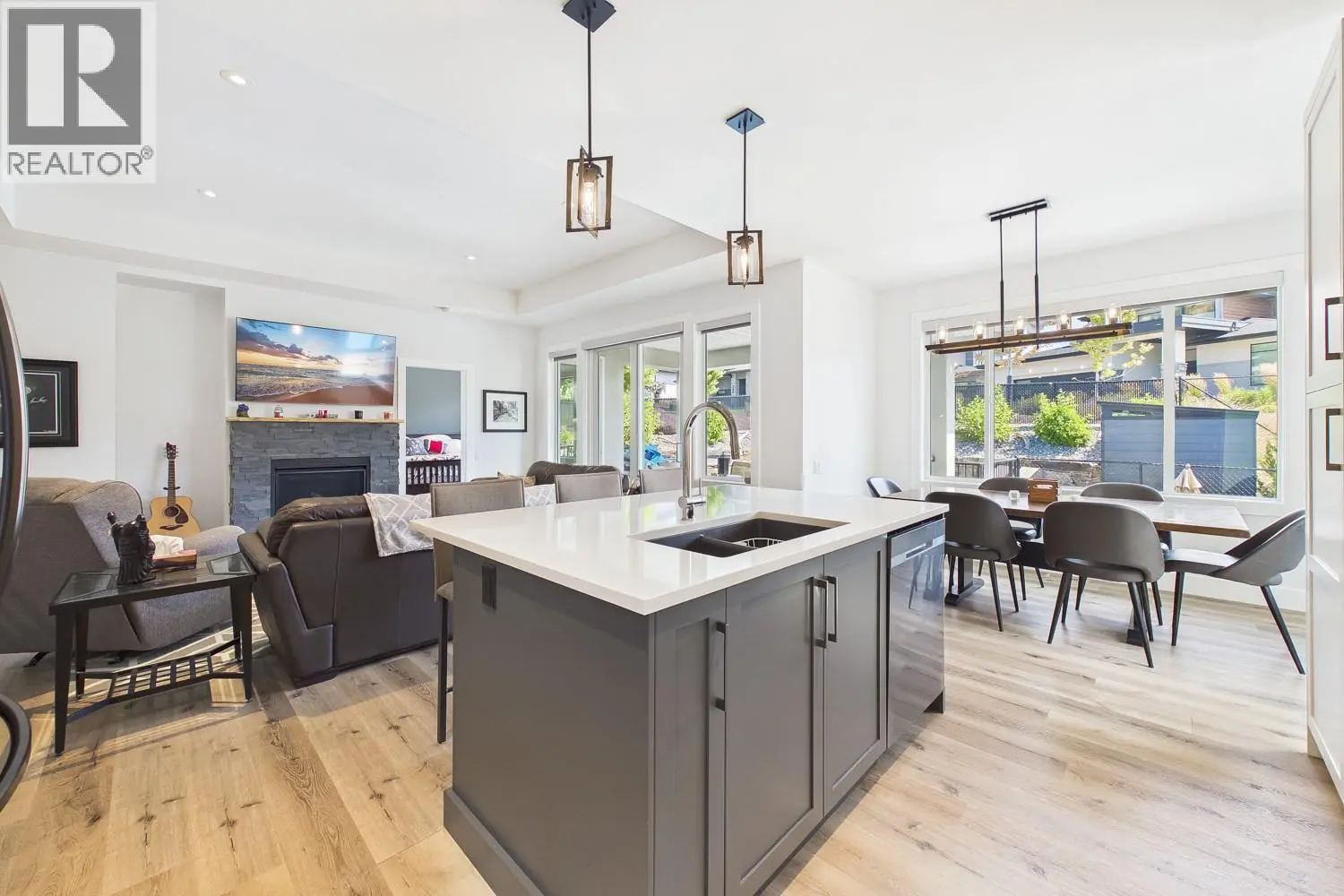 187 Echo Ridge Drive. Kelowna, British Columbia