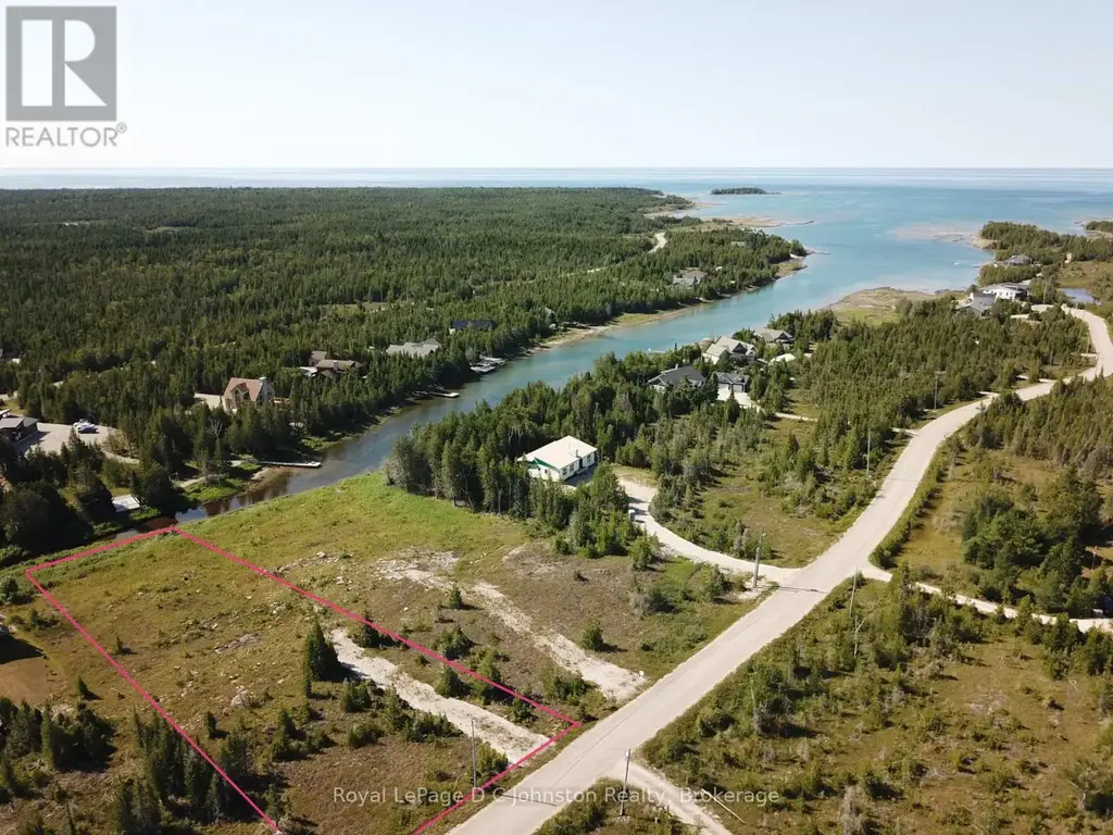 17 Bay Shore Ave. N. Avenue, Northern Bruce Peninsula