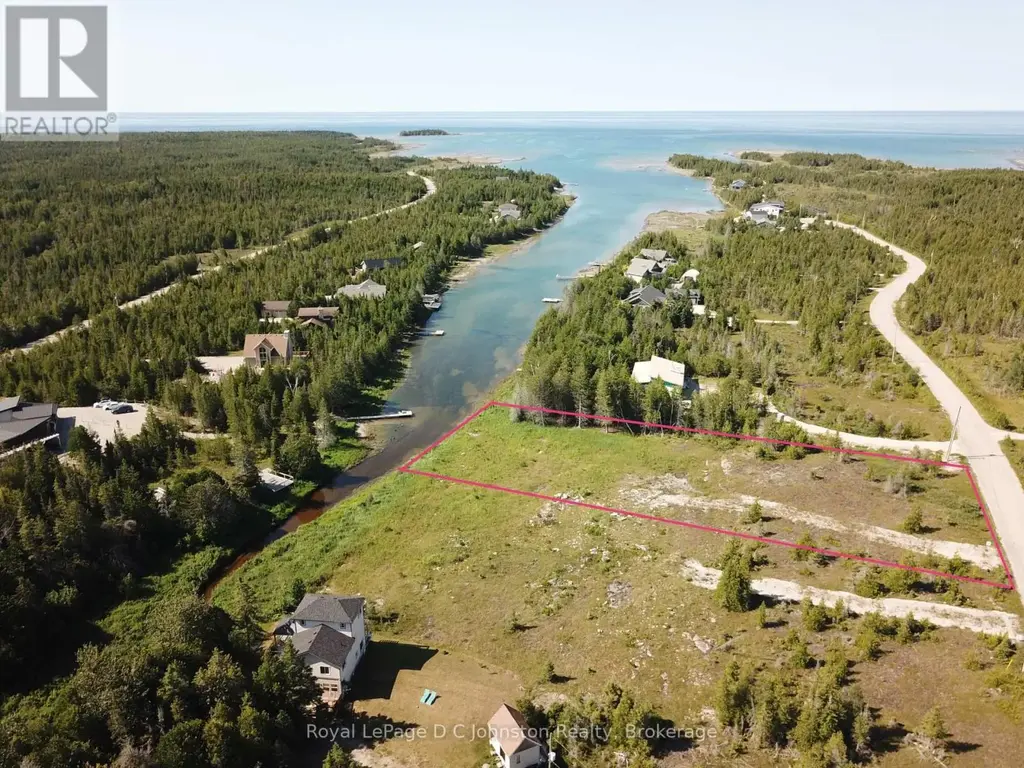 23 Bay Shore Ave. N. Avenue, Northern Bruce Peninsula