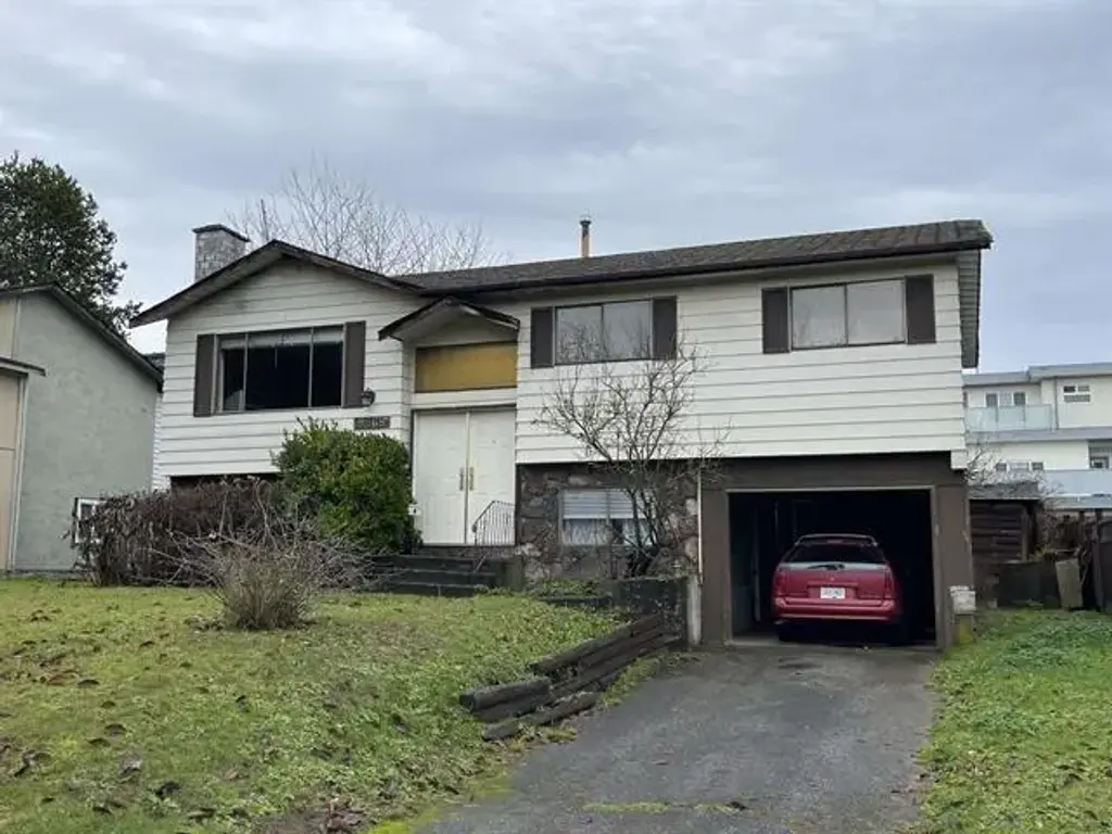 8868 Roslin Place, Surrey