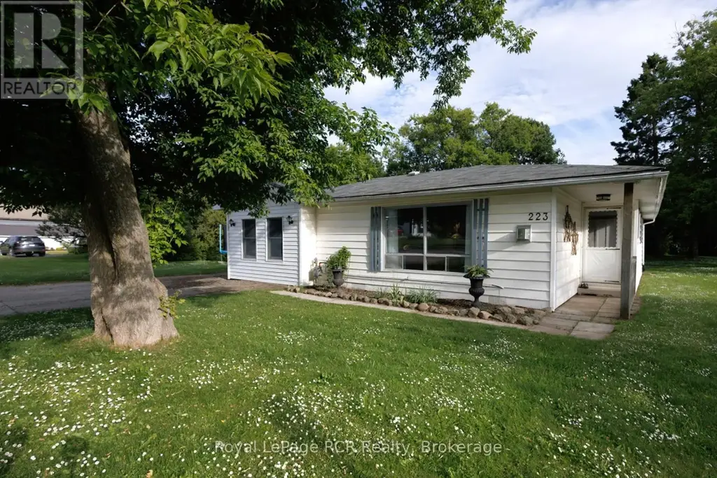 223 Division Street, South Bruce Peninsula