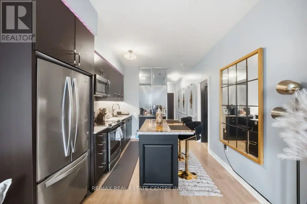 8 Nahani Way 304 Way, Mississauga (Hurontario)