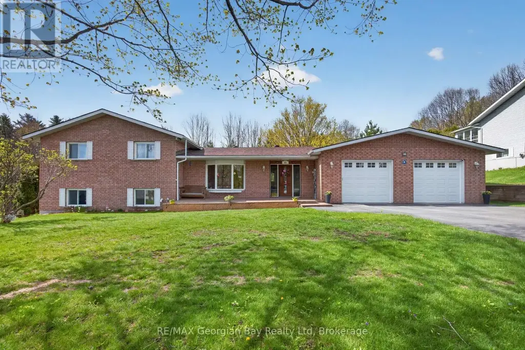 63 Lepage Drive, Penetanguishene